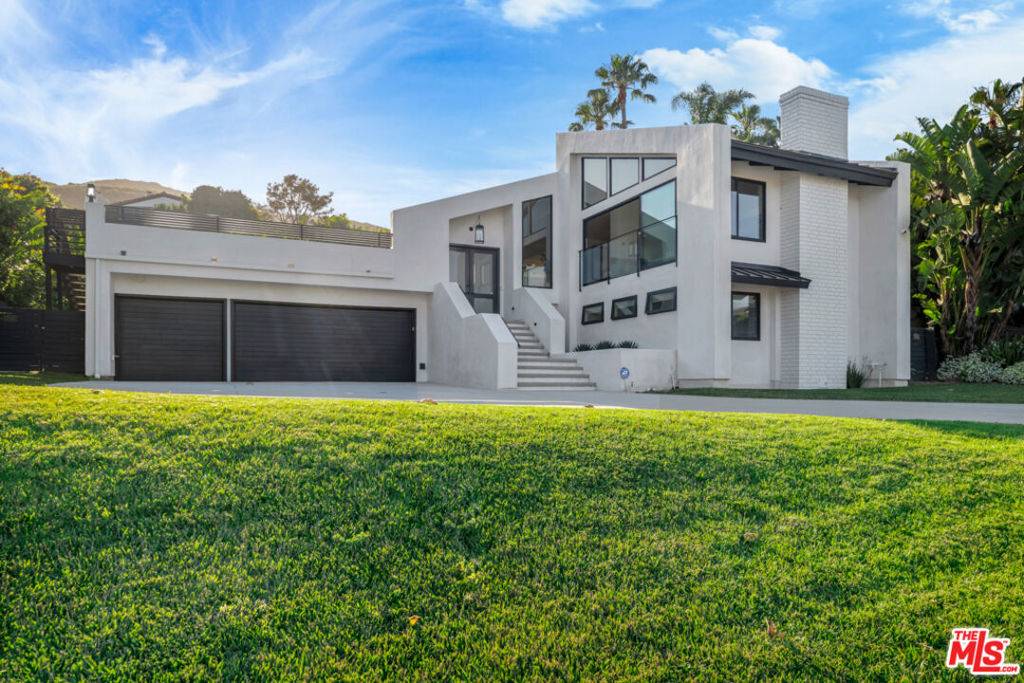 Malibu, CA 90265,3543 Malibu Country DR