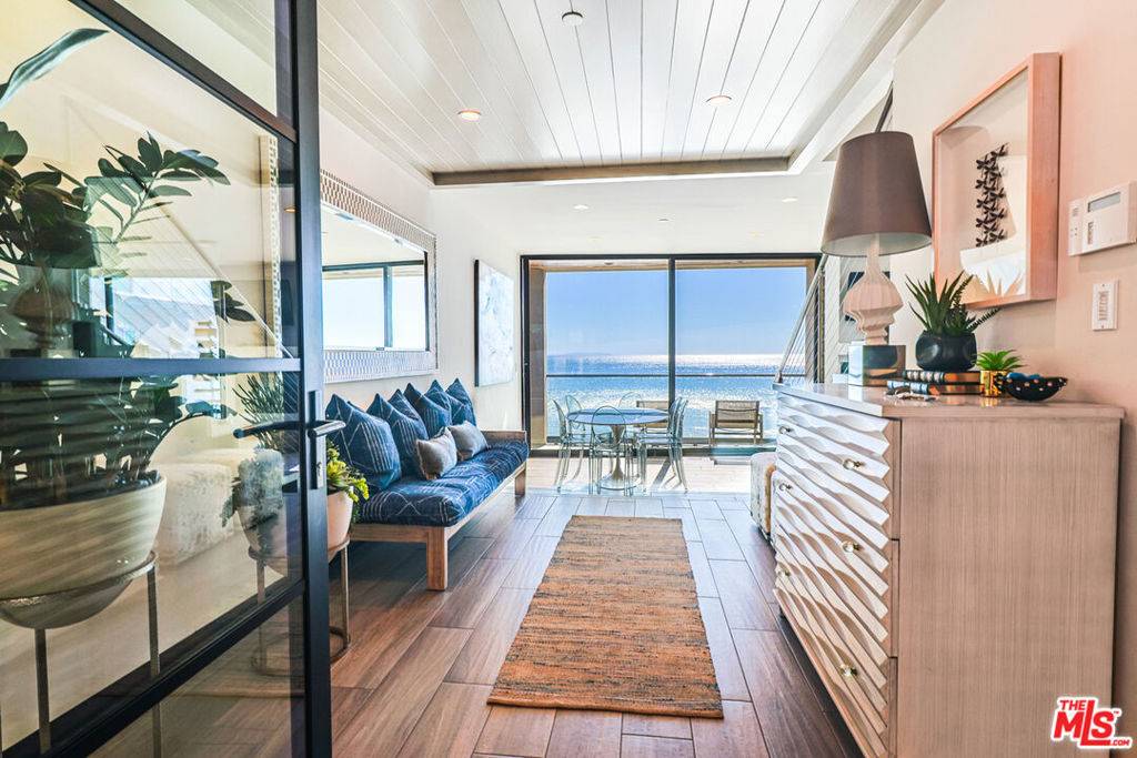 Malibu, CA 90265,20630 Pacific Coast HWY