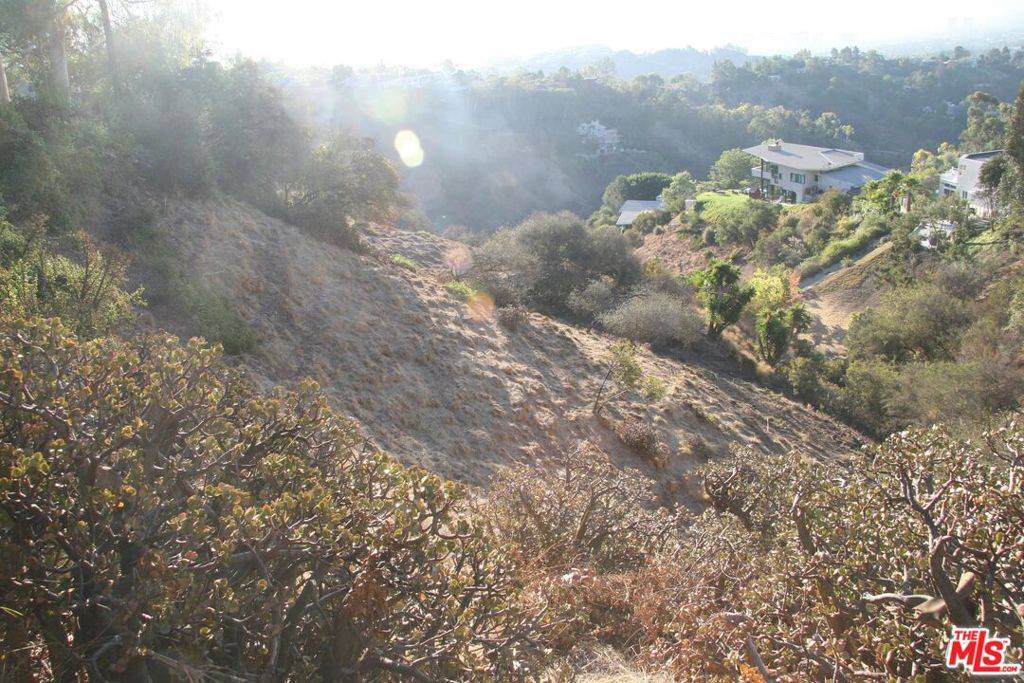 Los Angeles, CA 90049,1500 Kenter AVE