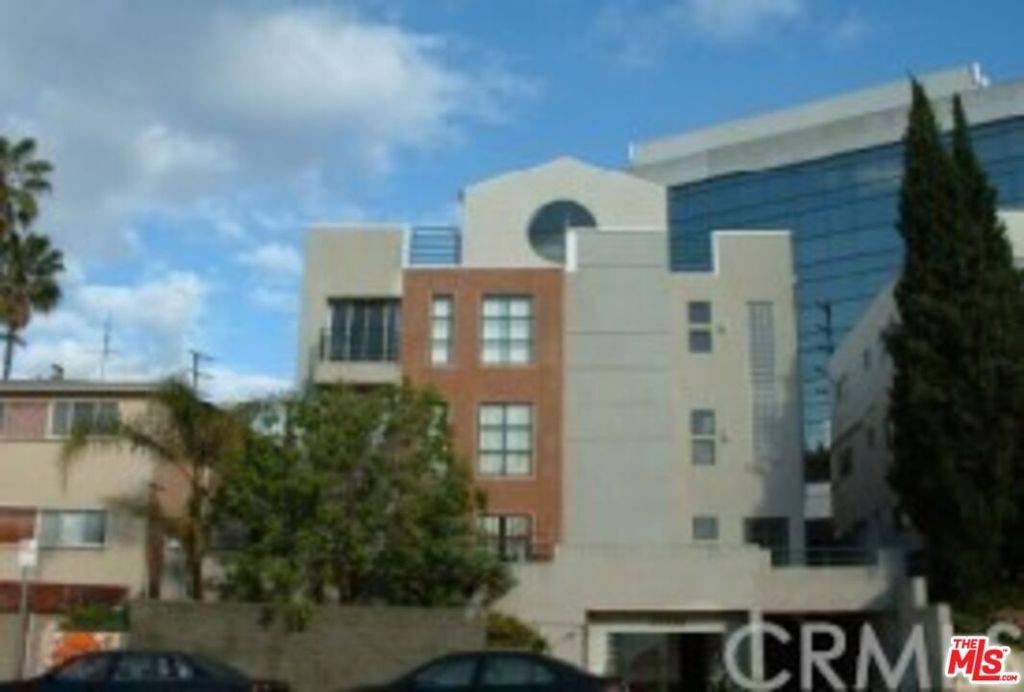 Los Angeles, CA 90049,11735 Dorothy ST #2
