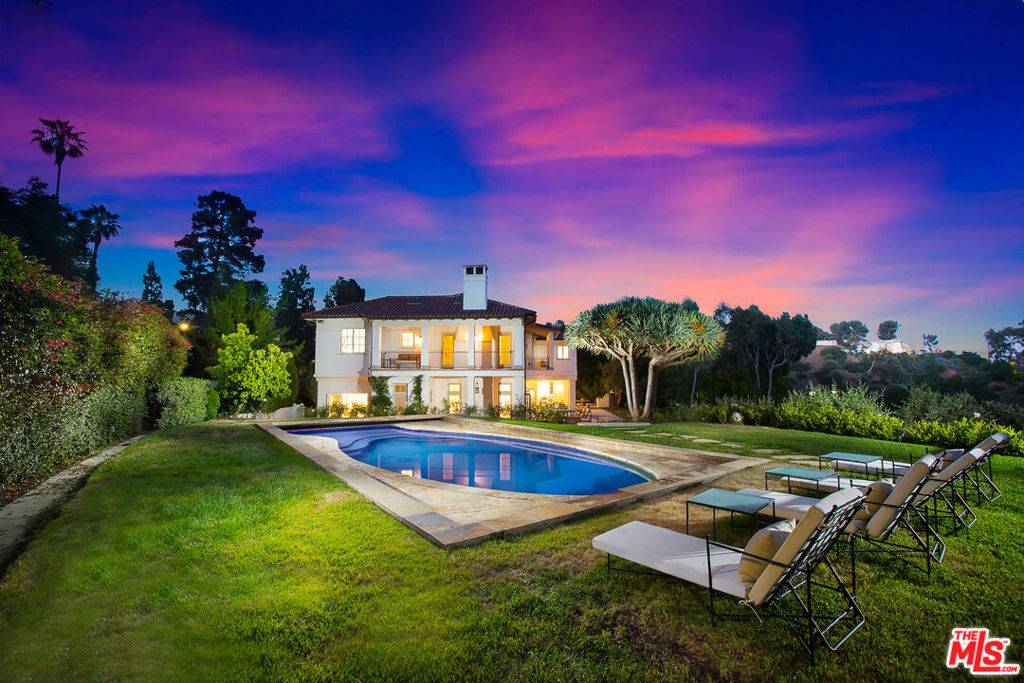 Beverly Hills, CA 90210,1251 Lago Vista DR