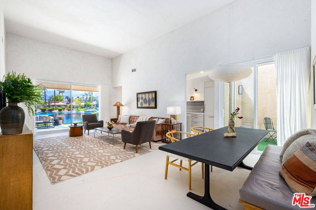 Rancho Mirage, CA 92270,71 Lake Shore DR