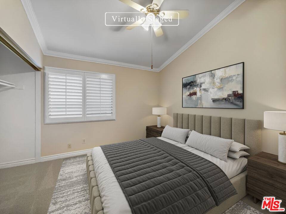 Santa Clarita, CA 91321,19919 Avenue Of The Oaks