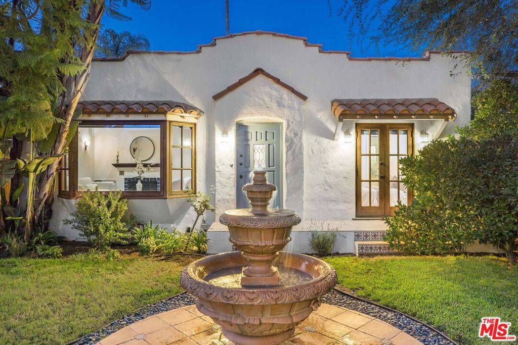 Valley Village, CA 91601,11611 La Maida ST
