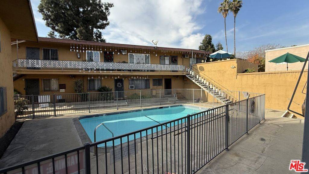 Los Angeles, CA 90042,281 S Avenue 52