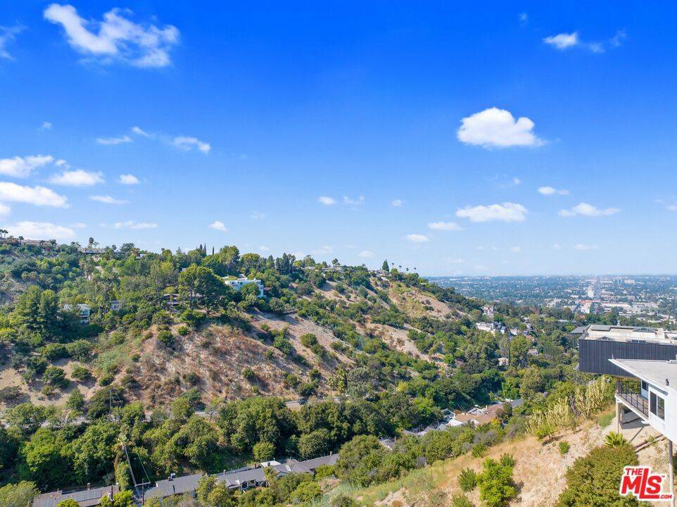 Sherman Oaks, CA 91423,3664 Oakfield DR