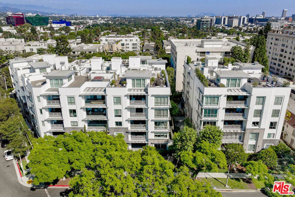 Beverly Hills, CA 90210,460 N Palm DR #203