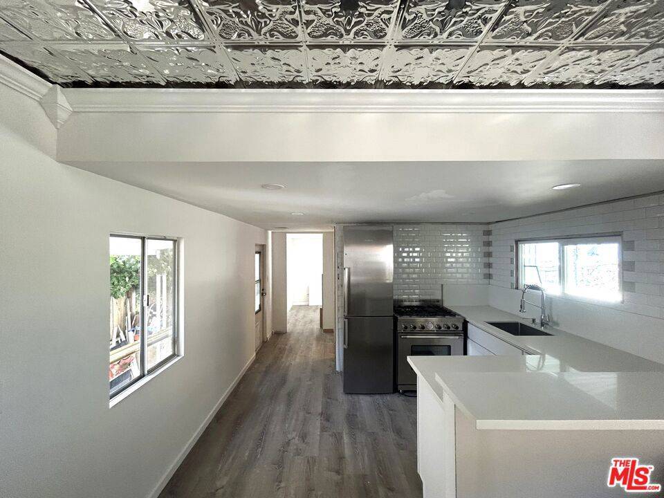Pacific Palisades, CA 90272,16321 Pacific Coast Highway #41
