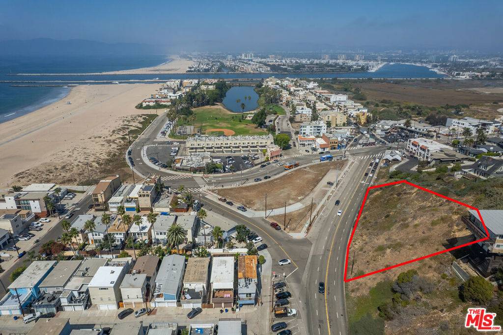 Playa Del Rey, CA 90293,6916 Vista Del Mar