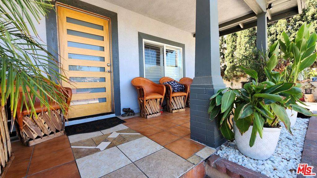 Sun Valley, CA 91352,11146 Burton ST