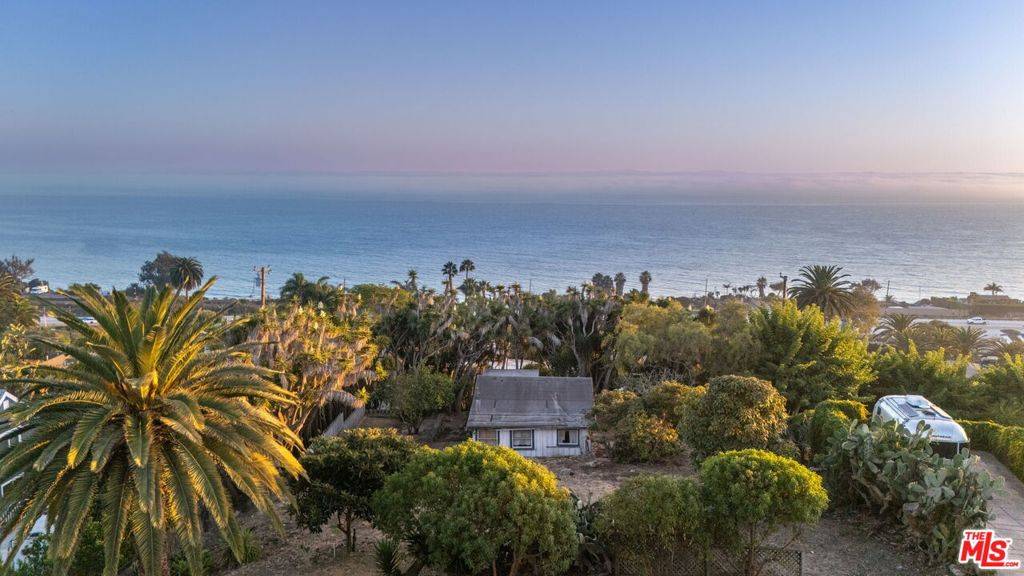 Summerland, CA 93067,2482 Shelby ST