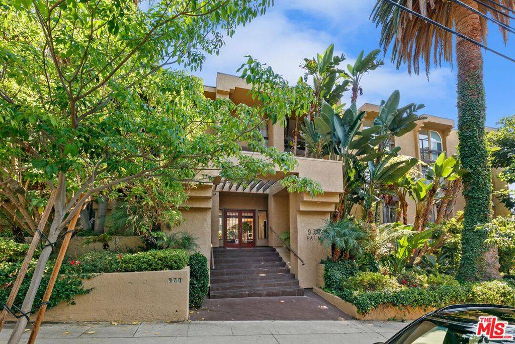 West Hollywood, CA 90069,970 Palm AVE #301