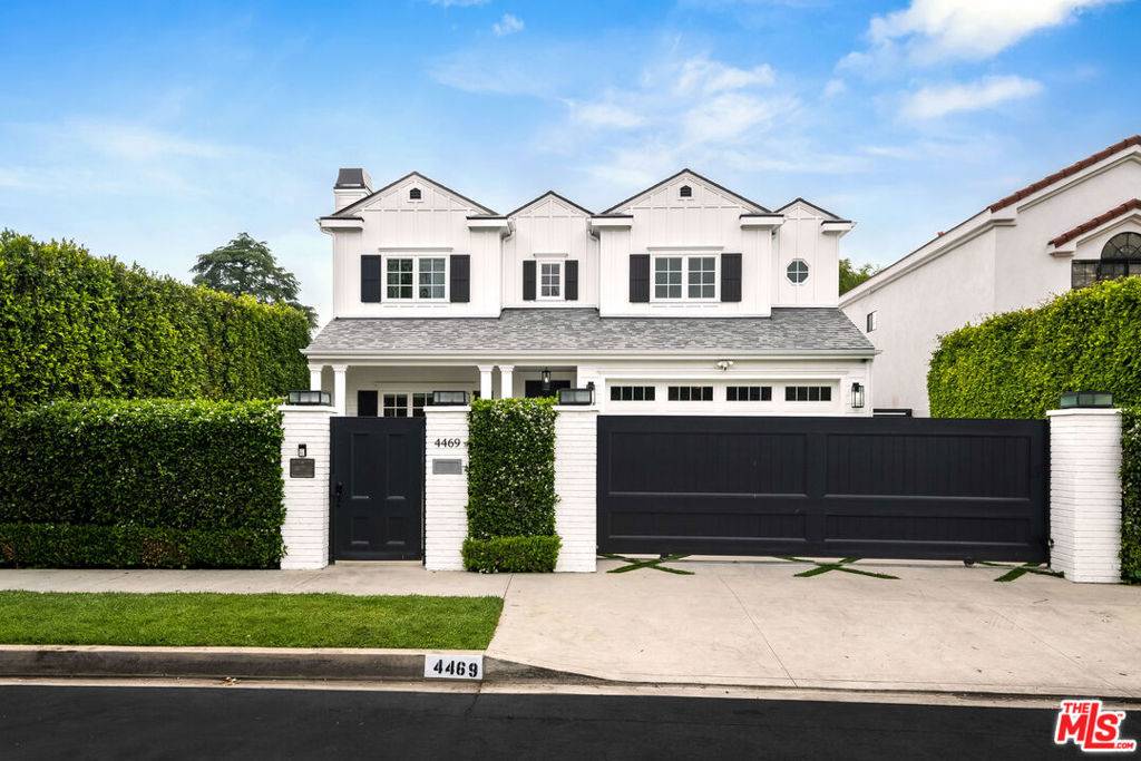 Sherman Oaks, CA 91423,4469 Stern AVE