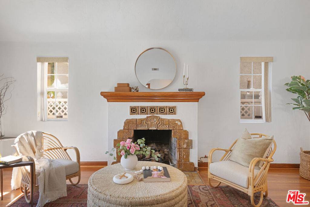 Inglewood, CA 90301,1029 S Eucalyptus AVE