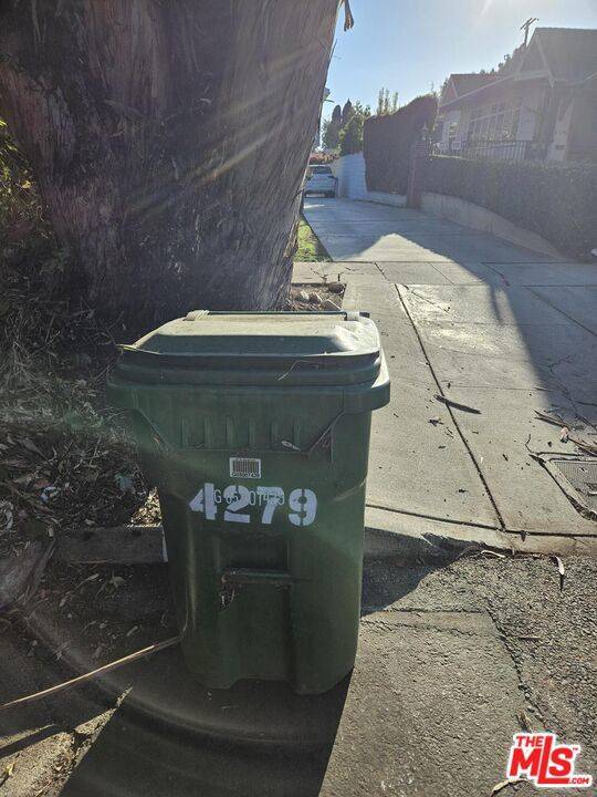 Culver City, CA 90232,4279 Madison AVE