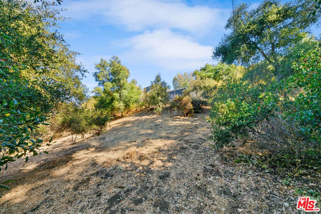 Calabasas, CA 91302,612 Reithe AVE