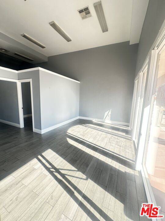 Bell, CA 90201,6717 Atlantic AVE ##c
