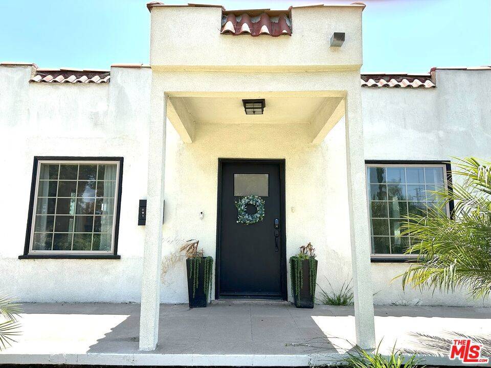 Los Angeles, CA 90047,1828 W 84th ST