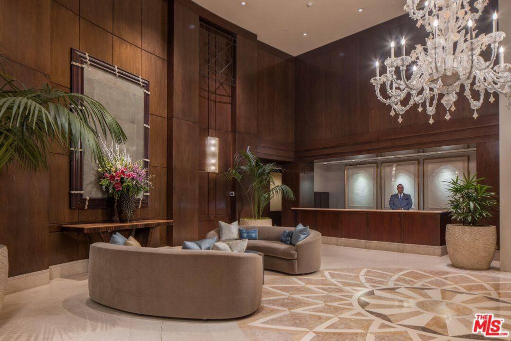 Los Angeles, CA 90024,10580 Wilshire BLVD #8SW