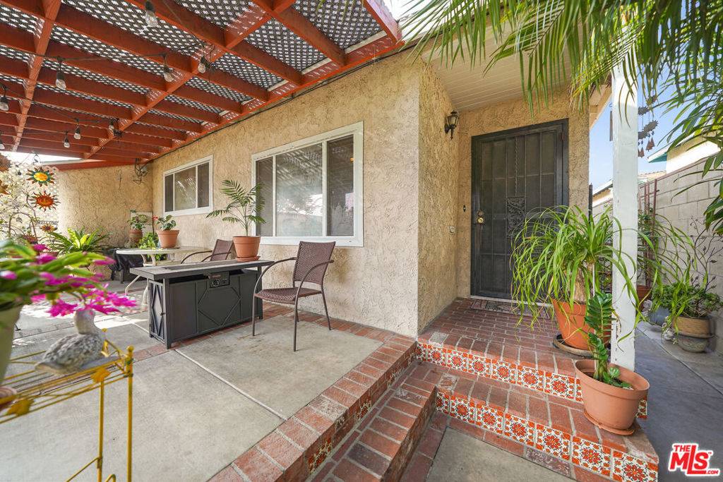 Hawthorne, CA 90250,11431 Ramona AVE