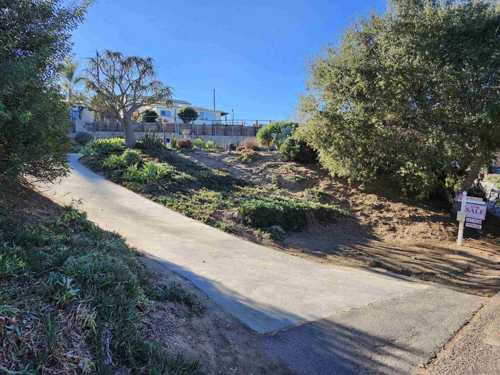 El Cajon, CA 92021,238 Lilac Dr.