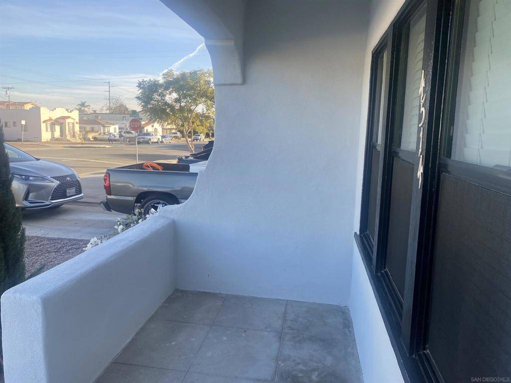 San Diego, CA 92116,4514 Utah St