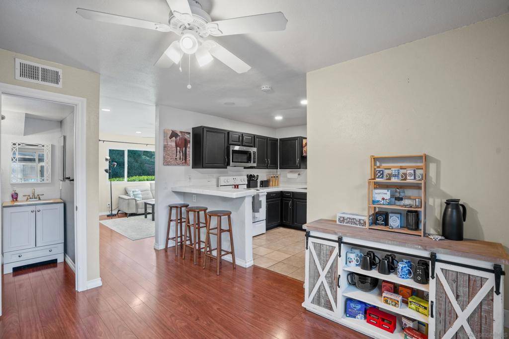 Santee, CA 92071,11253 Via Madonna