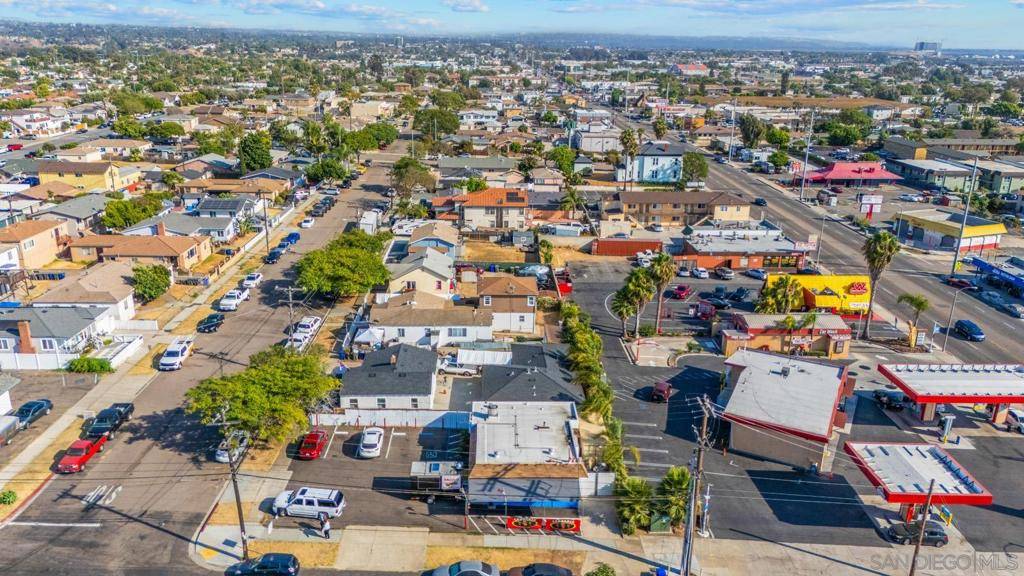 National City, CA 91950,832 E 18Th St