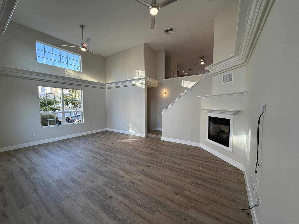 El Cajon, CA 92020,362 Kentucky Avenue