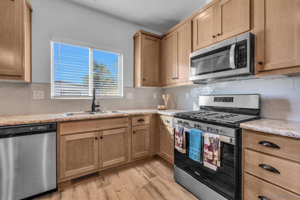 13217 Aurora Dr #28 El Cajon, CA 92021