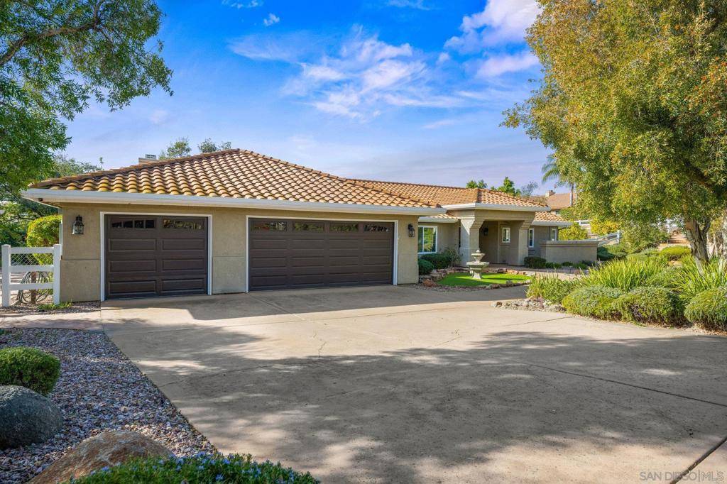 Alpine, CA 91901,2524 Camino De Los Aves