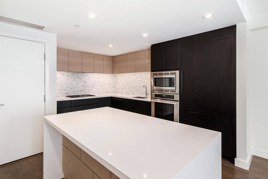 San Diego, CA 92101,1388 Kettner Blvd #2003