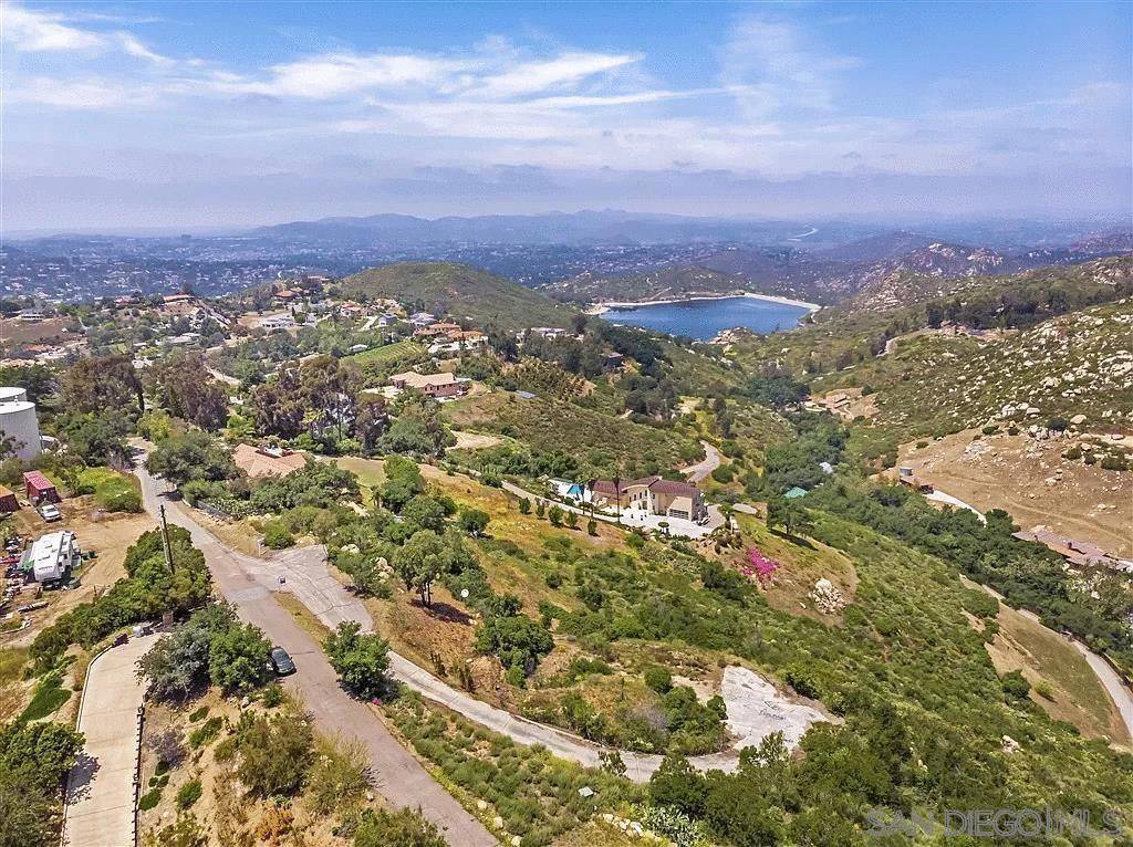 Poway, CA 92064,15250 SKYRIDGE RD