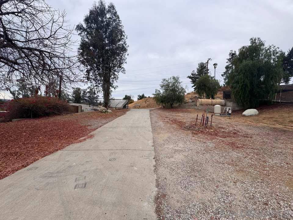 Lake Elsinore, CA 92532,28398 Smith Ave