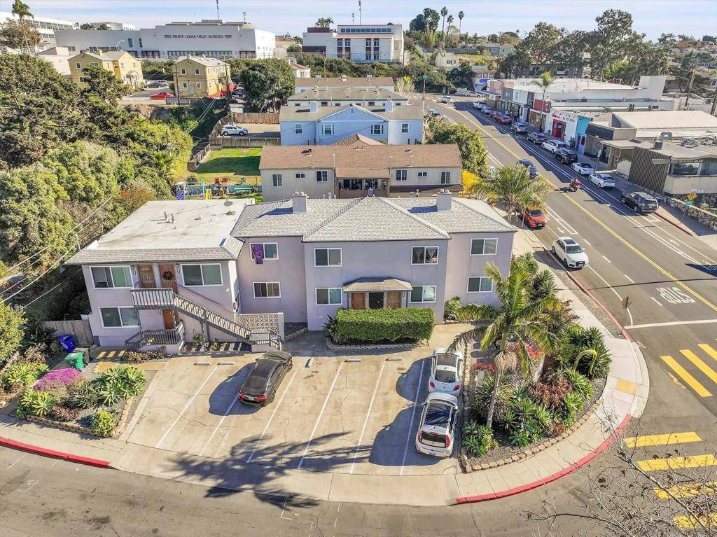San Diego, CA 92106,2205 Poinsettia Drive