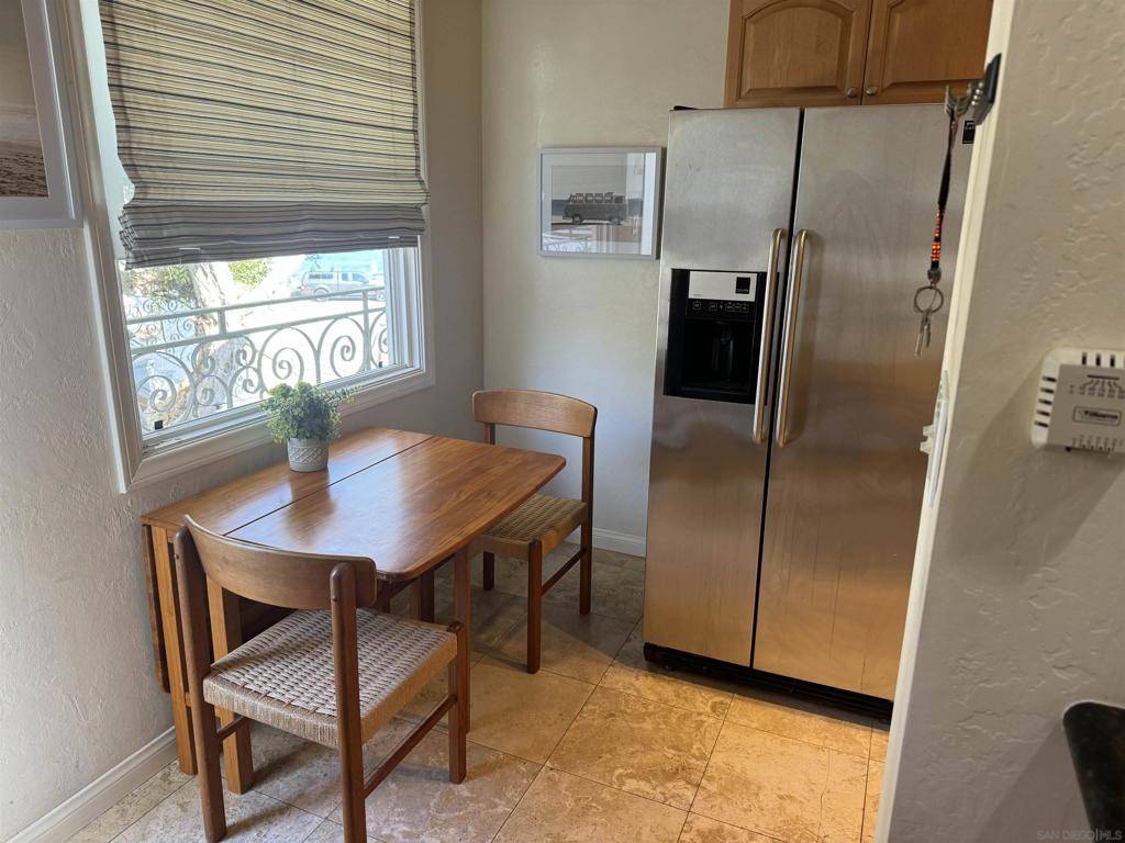 La Jolla, CA 92037,215 Bonair #8