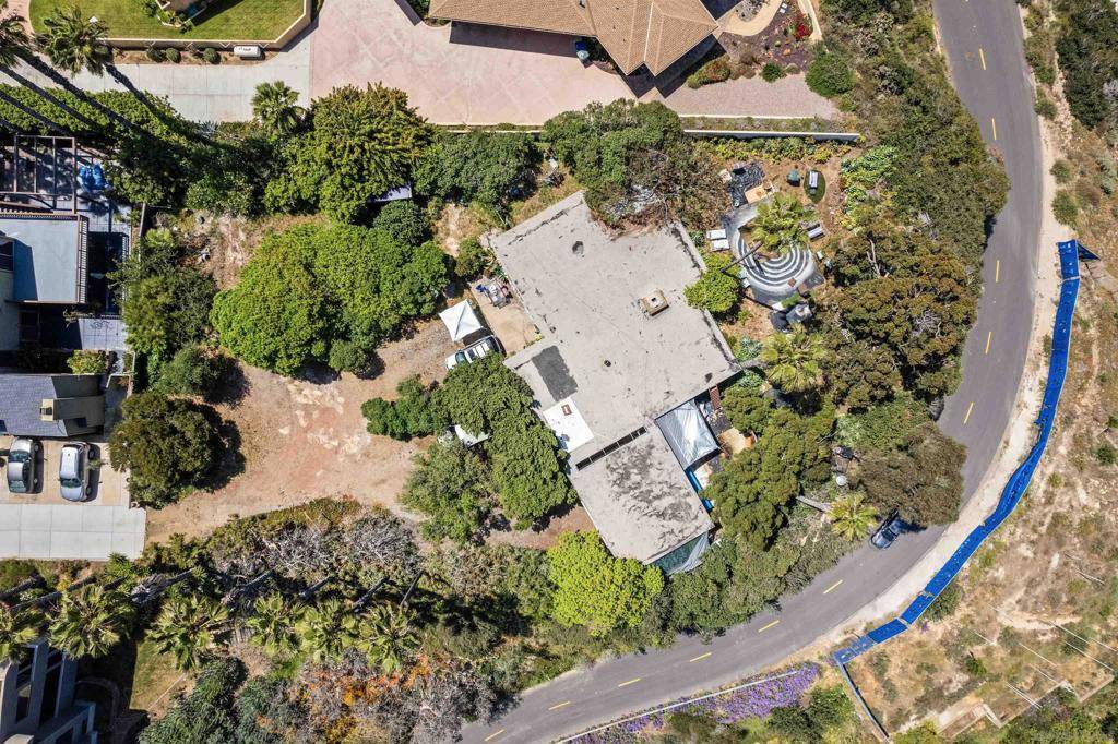 Solana Beach, CA 92075,686 Via De La Valle
