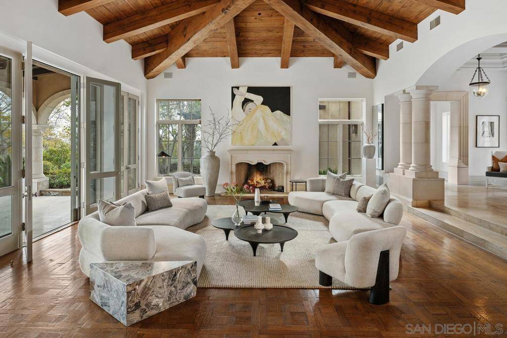 Rancho Santa Fe, CA 92067,6372 Las Colinas