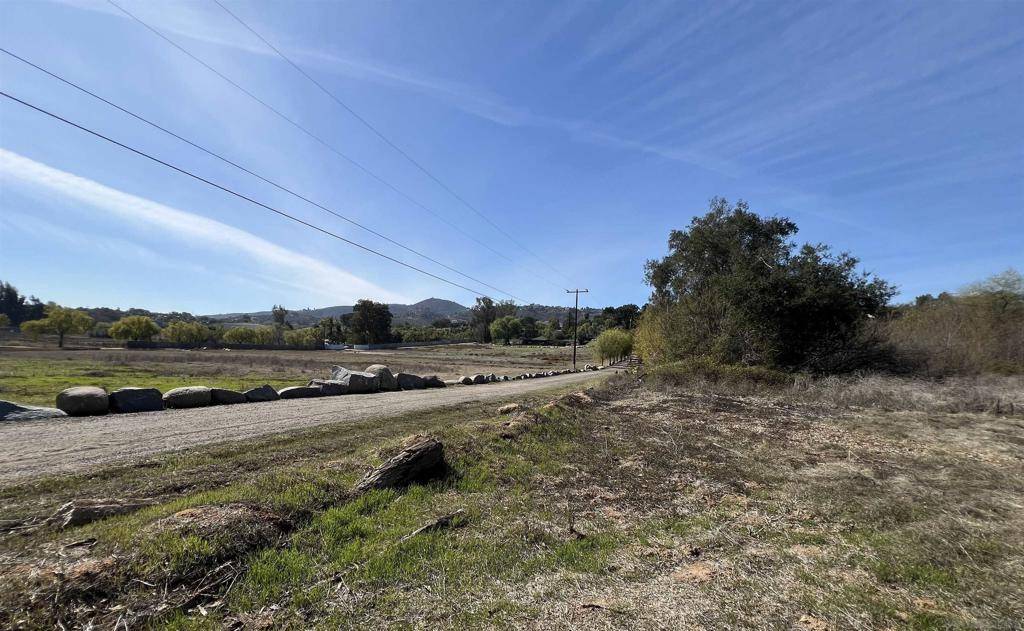 Escondido, CA 92029,0 Country Club Dr