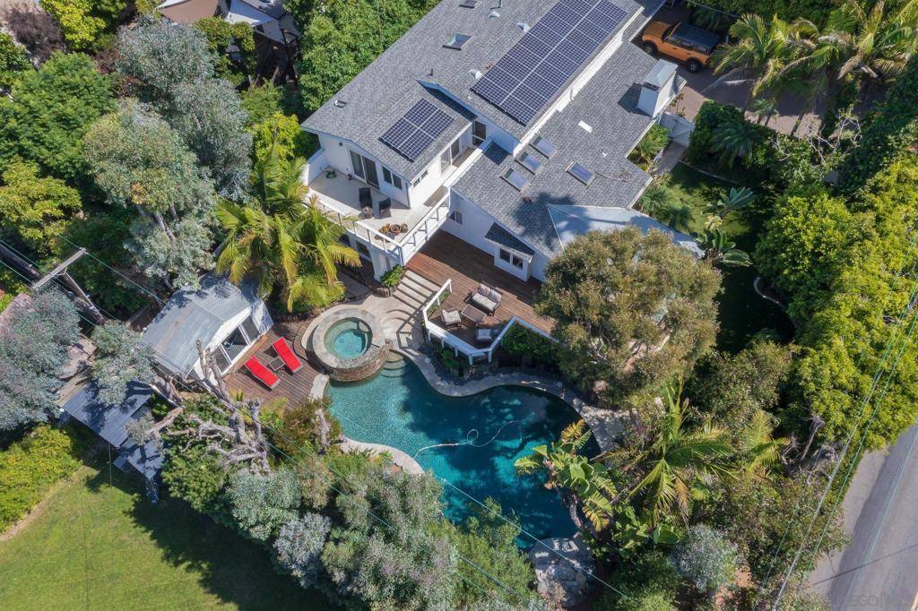 Encinitas, CA 92024,684 Arden Dr