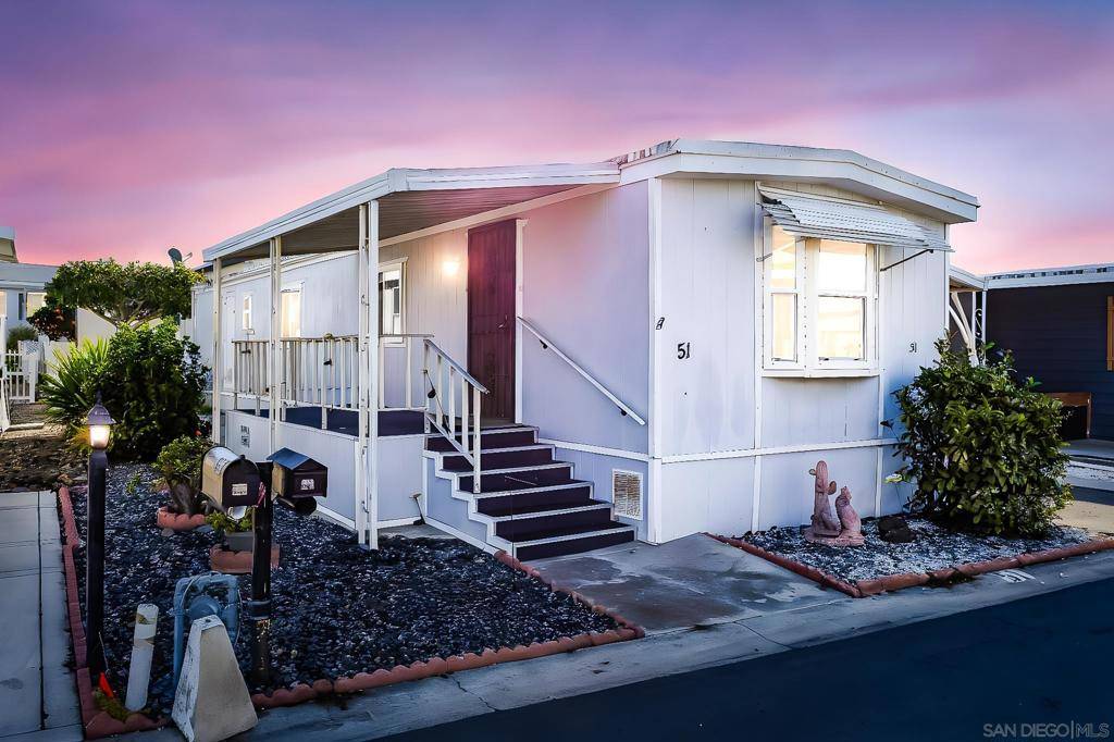 Vista, CA 92084,1600 E Vista Way #SPC 51