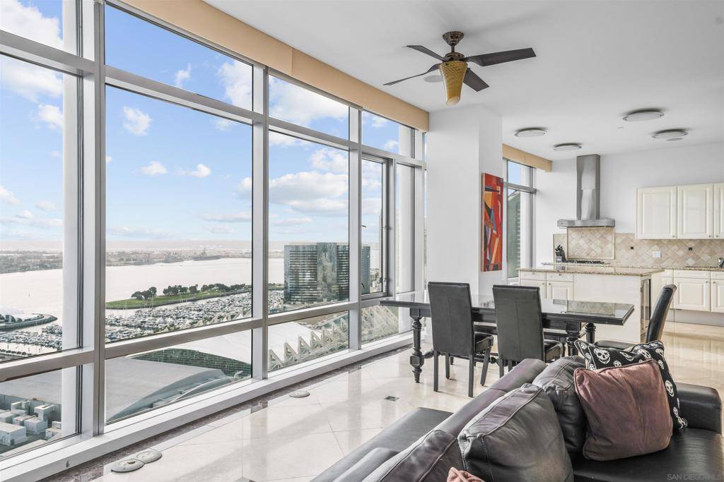 San Diego, CA 92101,165 6th #2803