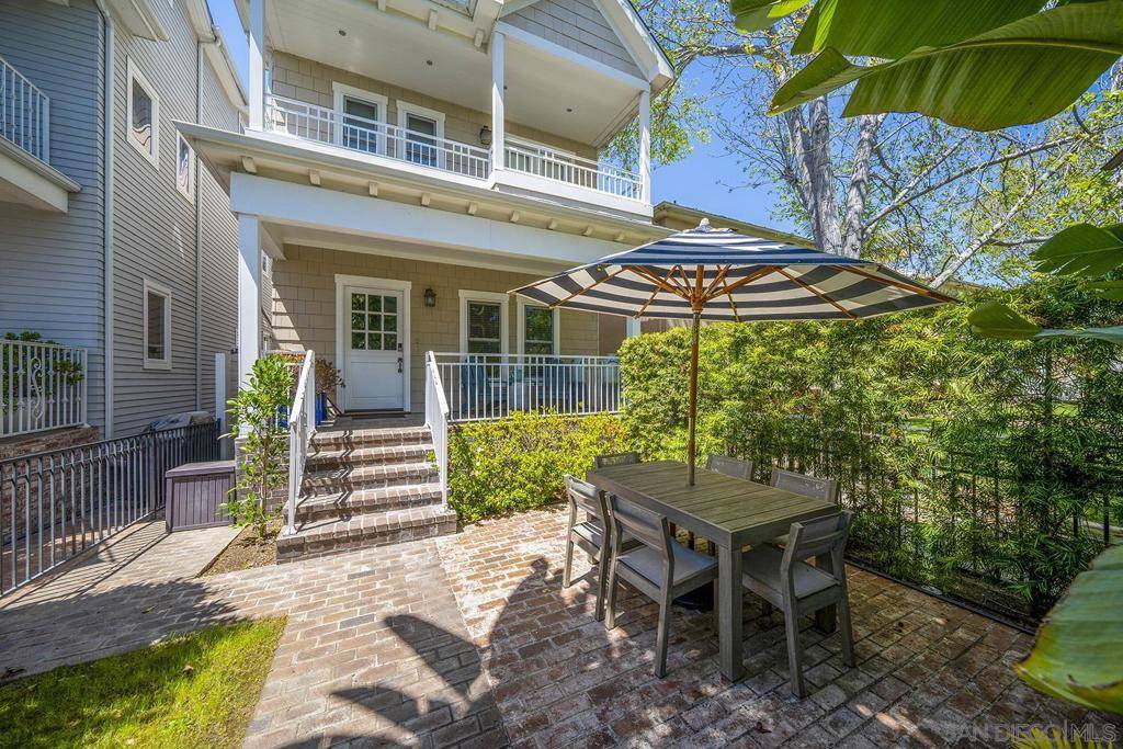 Coronado, CA 92118,722 F Avenue