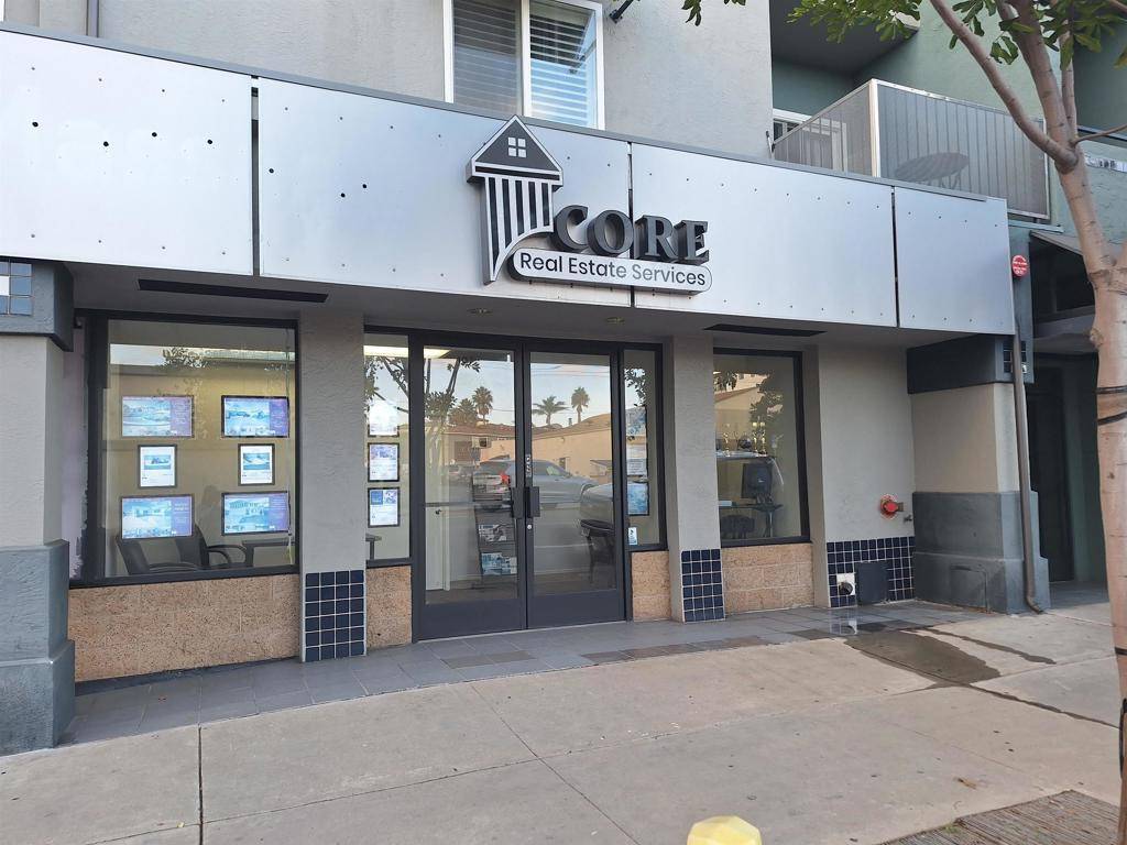 San Diego, CA 92104,2828 University Avenue