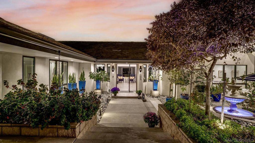 Carlsbad, CA 92009,7173 Obelisco Cir