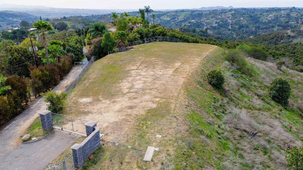 Fallbrook, CA 92028,3410 Canonita Dr