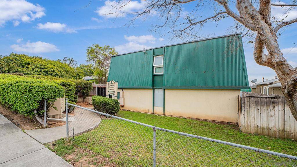 La Mesa, CA 91941,7425 Waite Dr