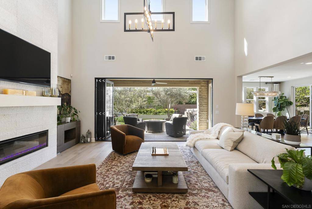 Encinitas, CA 92024,1437 Enclave Ct