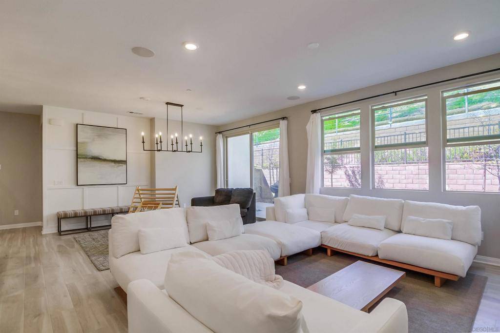 Chula Vista, CA 91913,2304 Trevi Cir