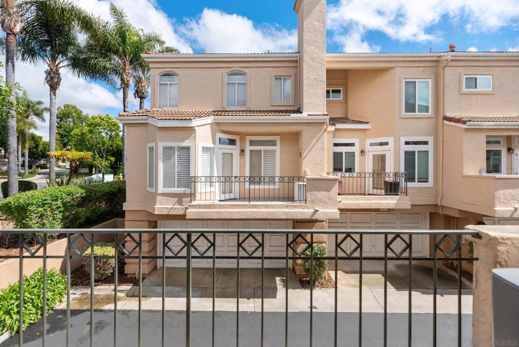 San Diego, CA 92122,7182 Calabria Court #A